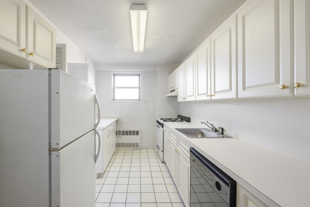 5700 Arlington Avenue, Unit 12B photo 13