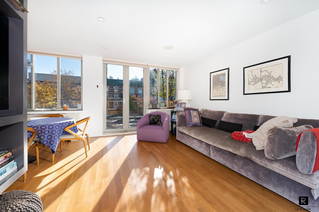 525 East 11th Street, Unit 6C photo 7