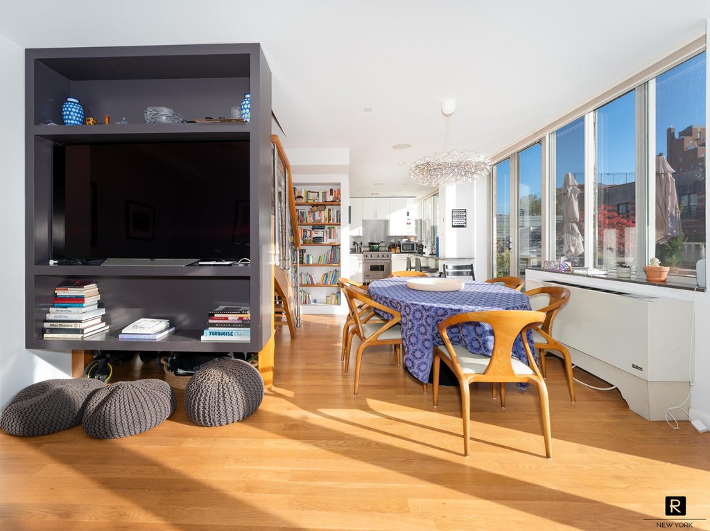 525 East 11th Street, Unit 6C photo 9