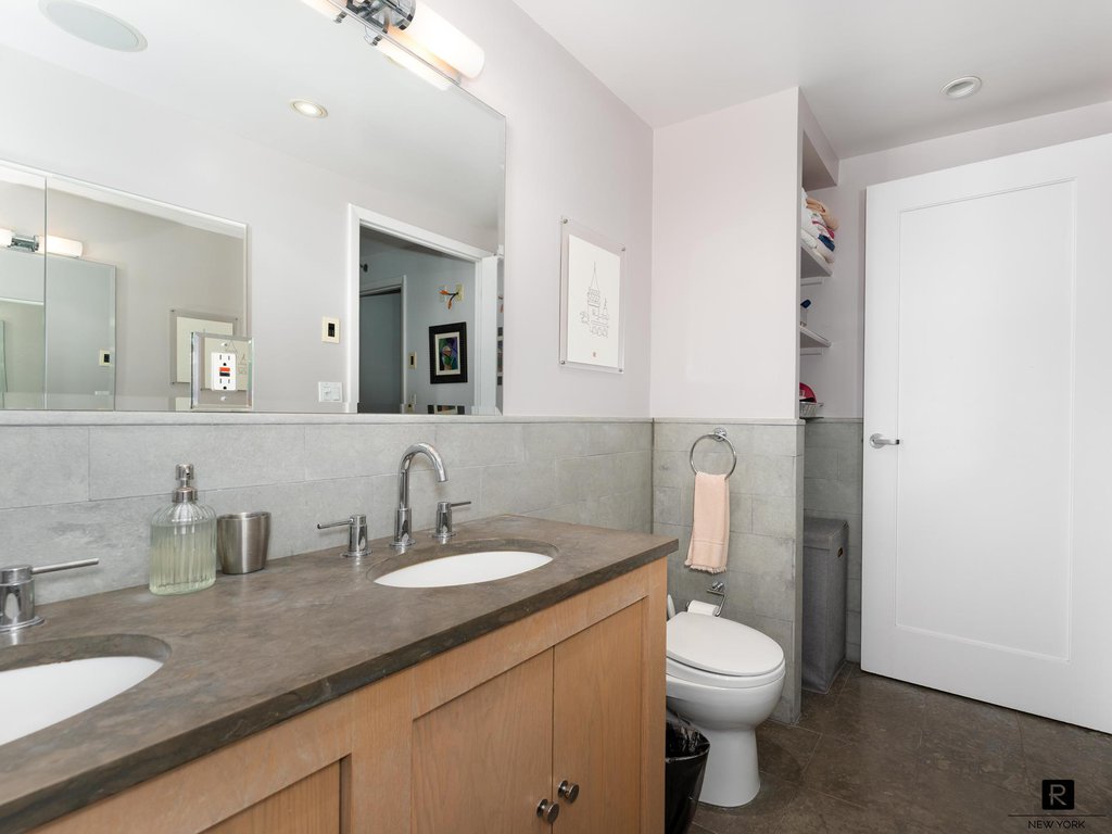 525 East 11th Street, Unit 6C photo 15