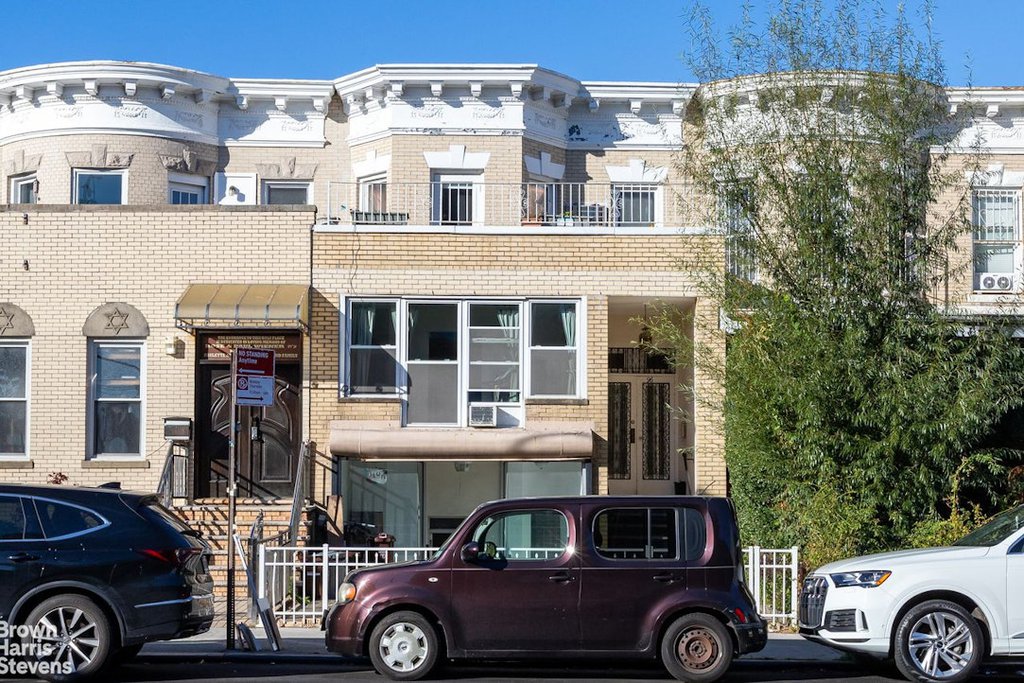 96 West End Avenue – For Sale photo 3