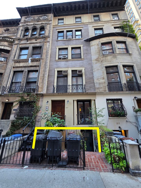 213 West 70th Street, Unit GRND