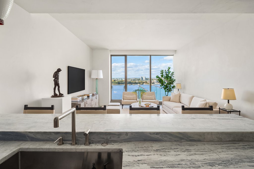500 West 18th Street, Unit W20B photo 11