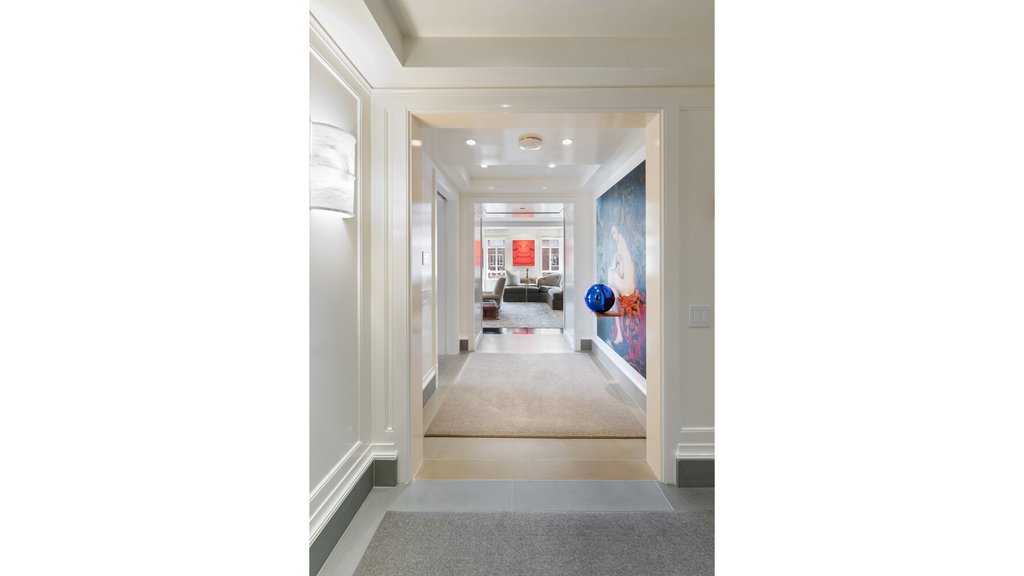 21 East 61st Street, Unit 8F photo 5