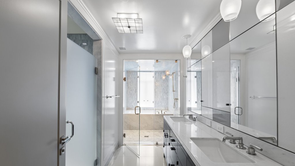 21 East 61st Street, Unit 8F photo 12