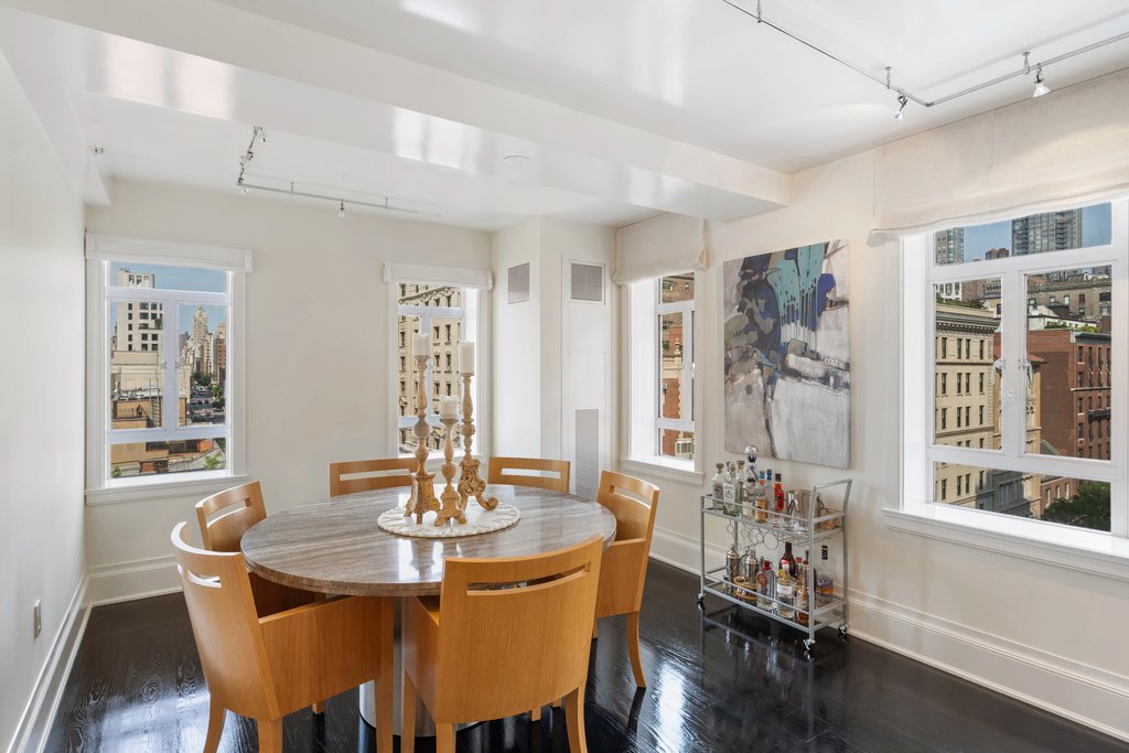 21 East 61st Street, Unit 8F photo 4