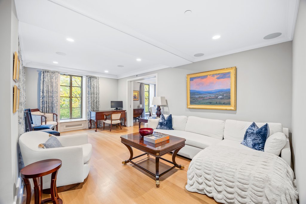 140 East 63rd Street, Unit 5DG