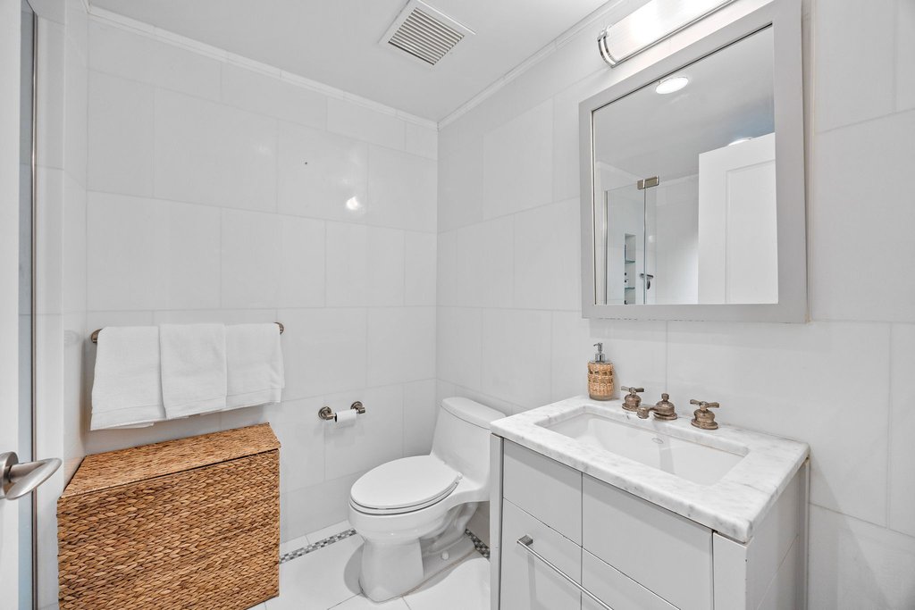 140 East 63rd Street, Unit 5DG photo 18