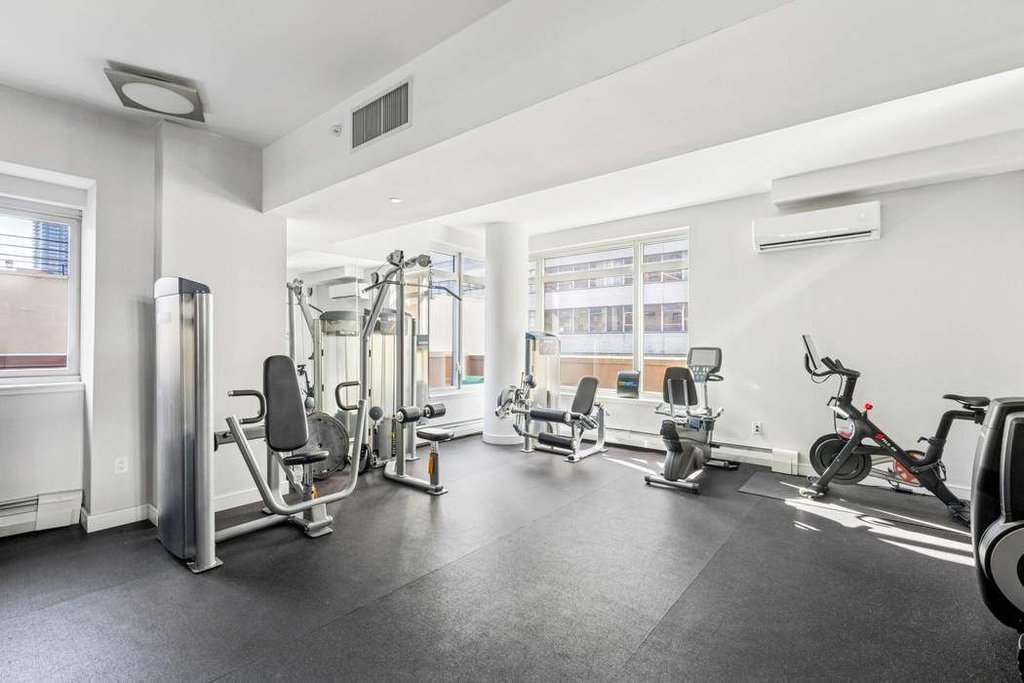 205 East 59th Street, Unit 20B photo 14
