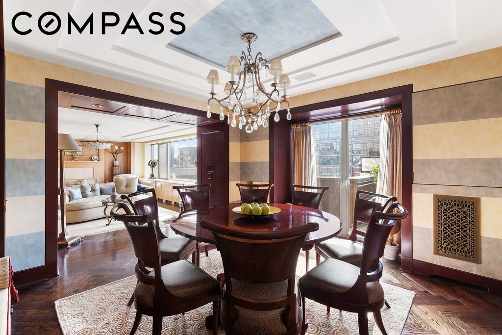 360 East 72nd Street, Unit C1801 photo 4