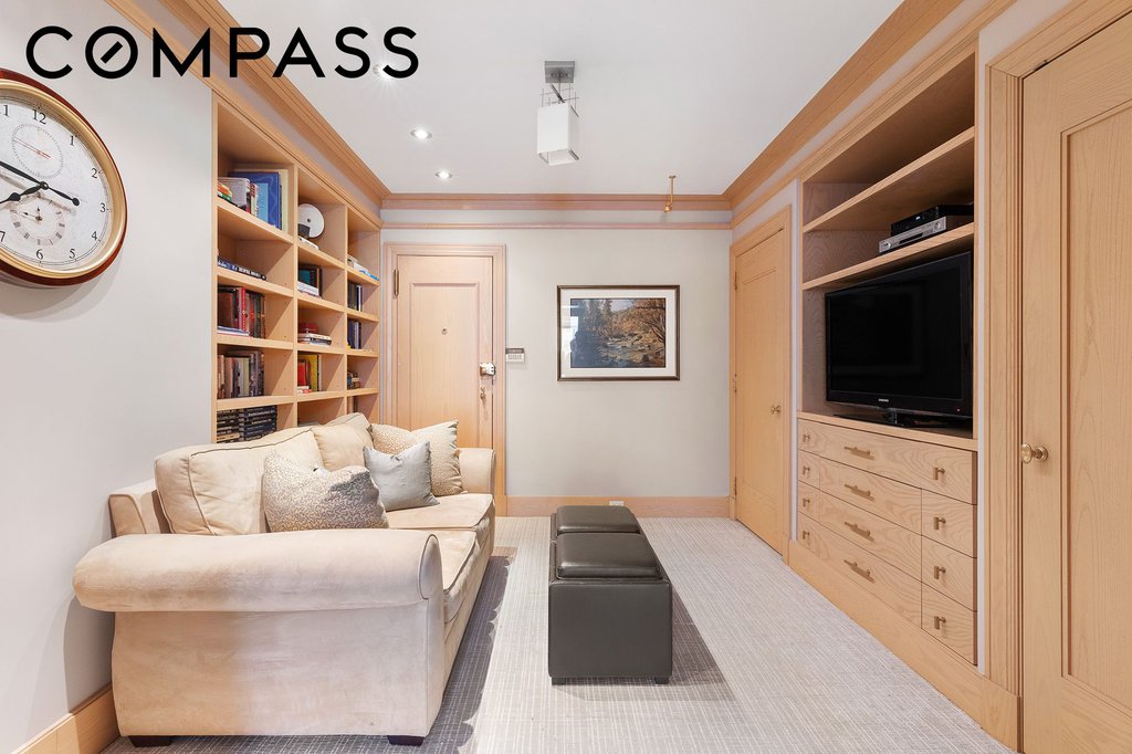 360 East 72nd Street, Unit C1801 photo 15