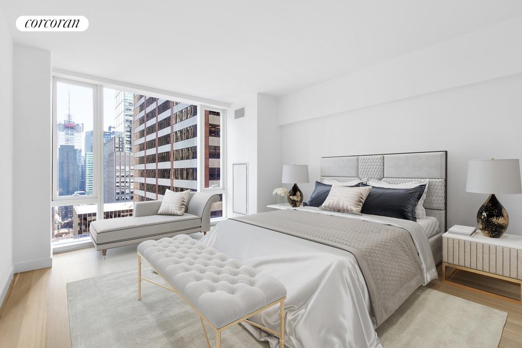 135 West 52nd Street, Unit 31B photo 4