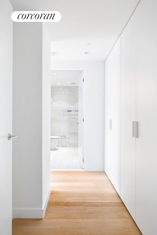 135 West 52nd Street, Unit 31B photo 7