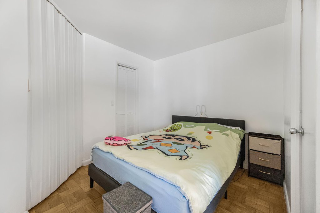 415 East 37th Street, Unit 23D photo 3