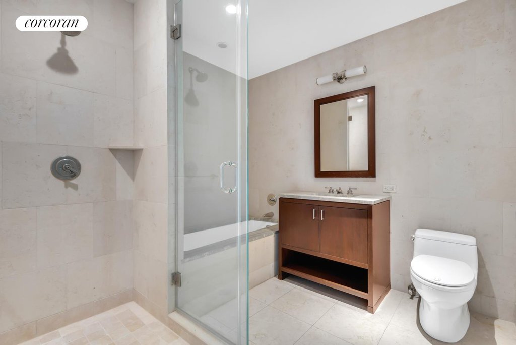 100 Riverside Boulevard, Unit 7U photo 9