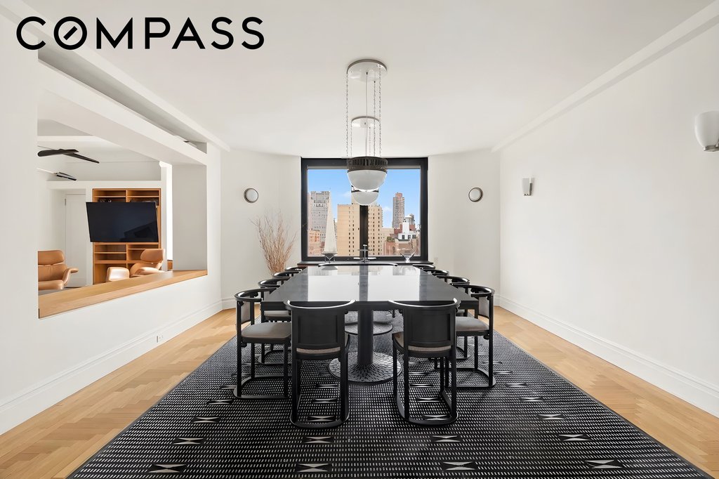 911 Park Avenue, Unit 14C photo 5