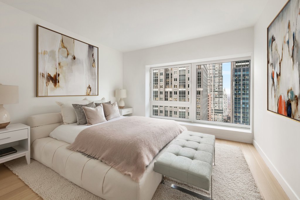 135 West 52nd Street, Unit PH5S photo 15