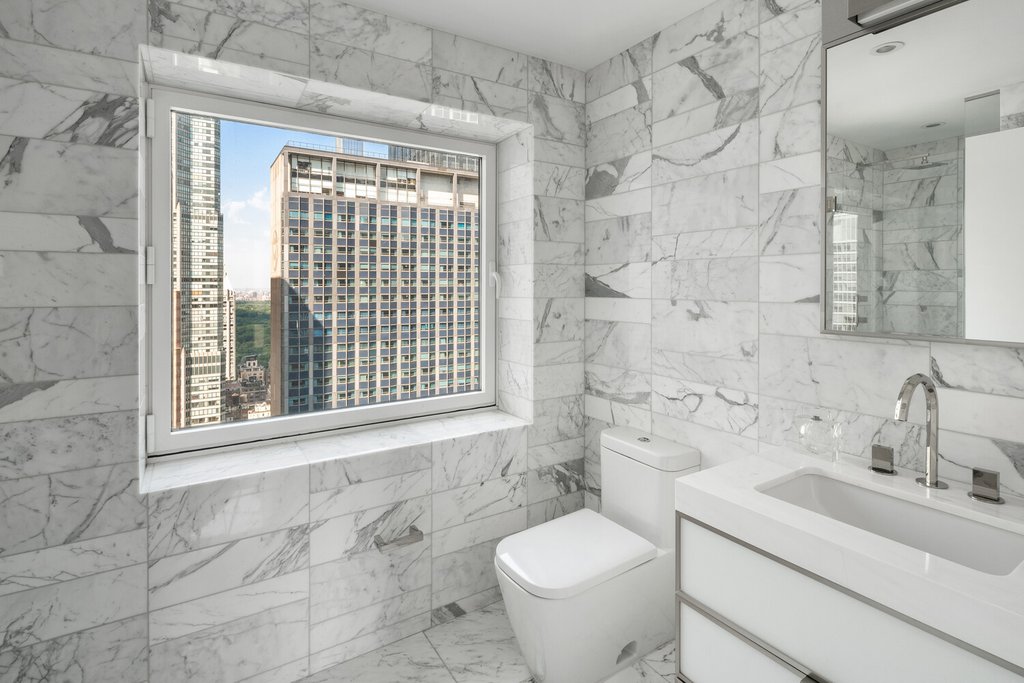 135 West 52nd Street, Unit PH5S photo 18