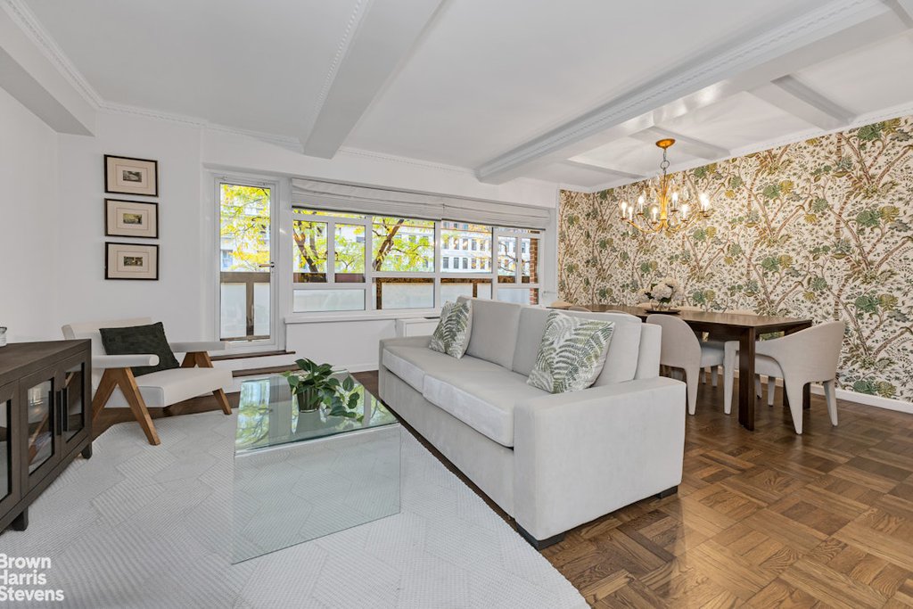 750 Park Avenue, Unit 3B photo 2