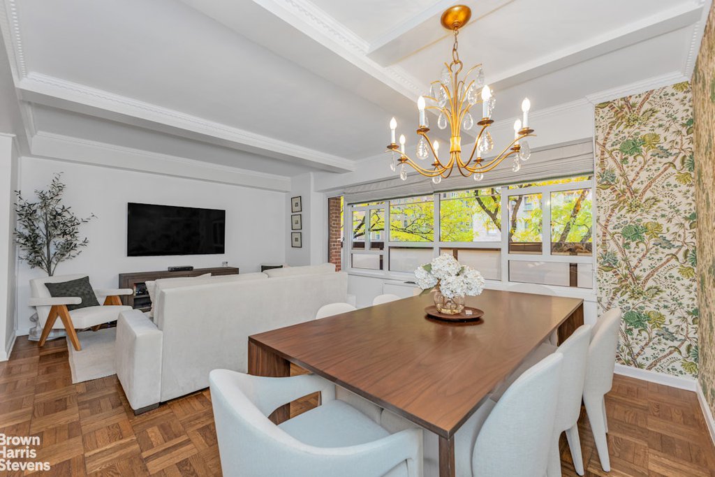750 Park Avenue, Unit 3B photo 4