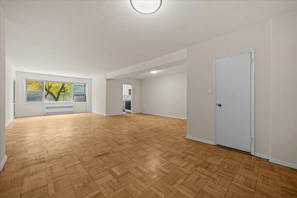 750 Kappock street, Unit 207 photo 2