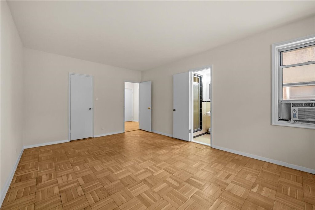 750 Kappock street, Unit 207 photo 7