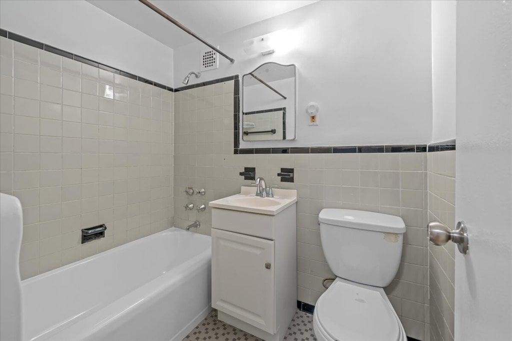 750 Kappock street, Unit 207 photo 12