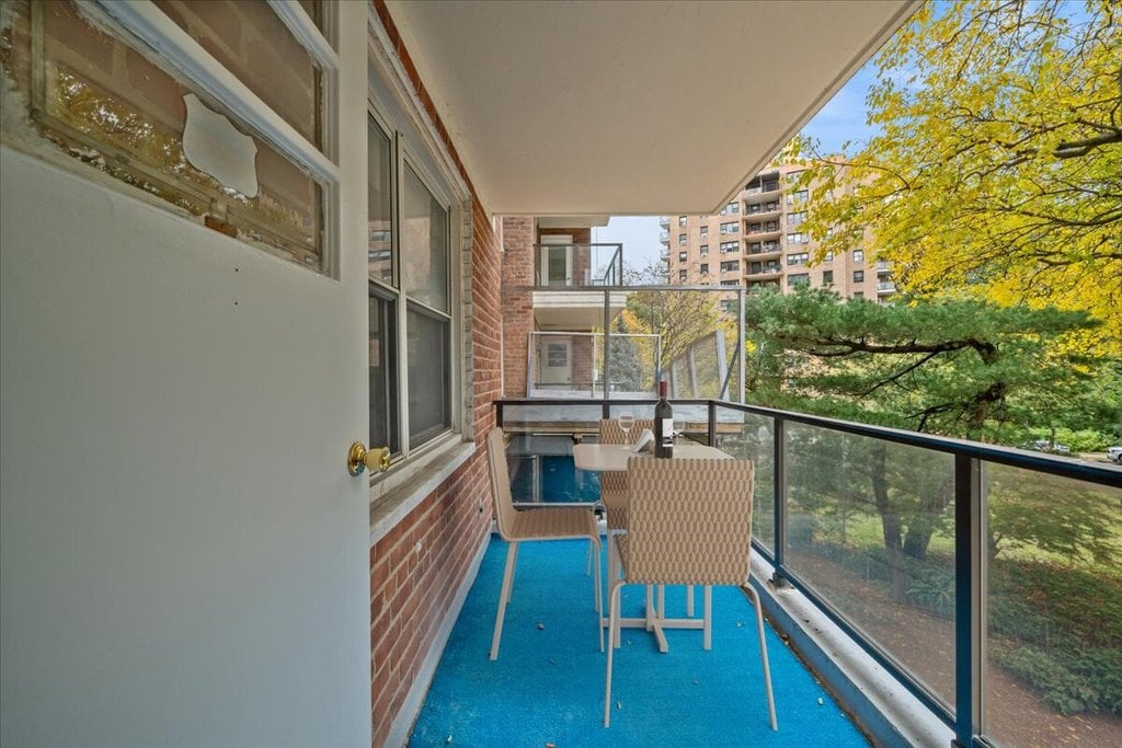 750 Kappock street, Unit 207 photo 13