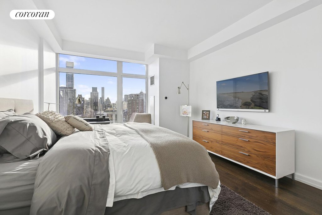 400 East 67th Street, Unit 27A photo 11