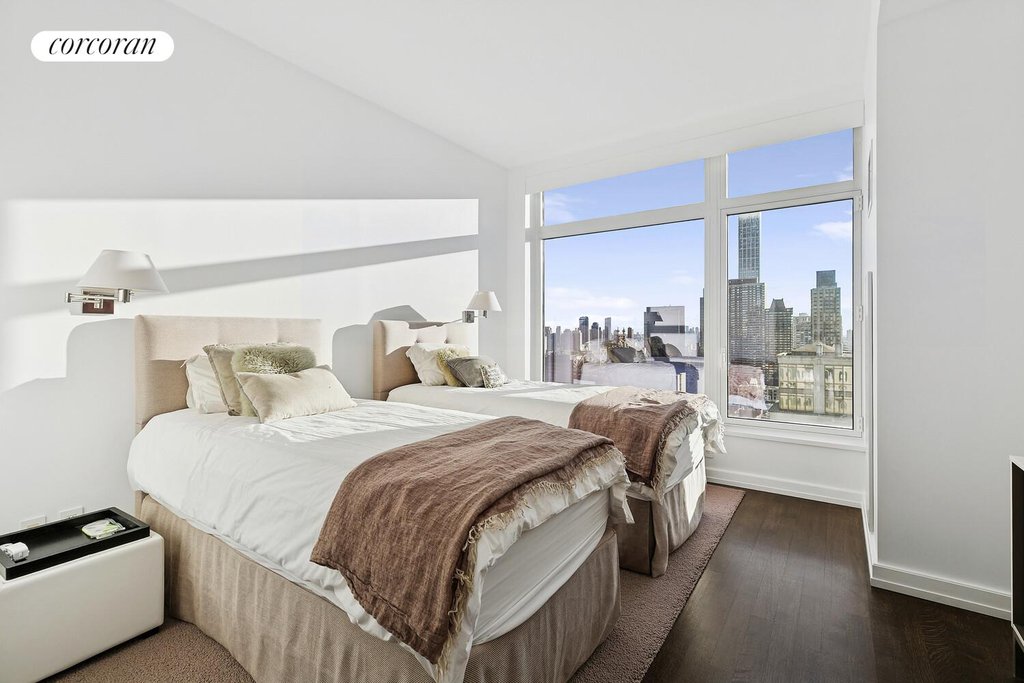 400 East 67th Street, Unit 27A photo 17