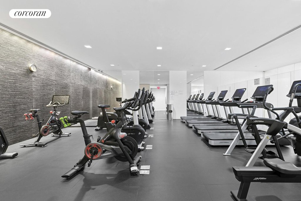 400 East 67th Street, Unit 27A photo 22