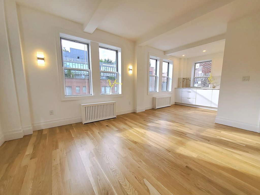 365 West 20th Street, Unit 6C photo 2