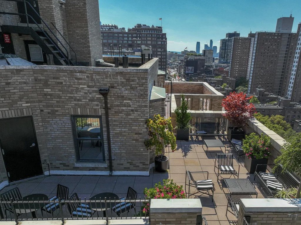 365 West 20th Street, Unit 6C photo 23