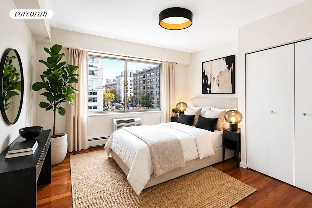 300 West 145th Street, Unit 1K photo 4