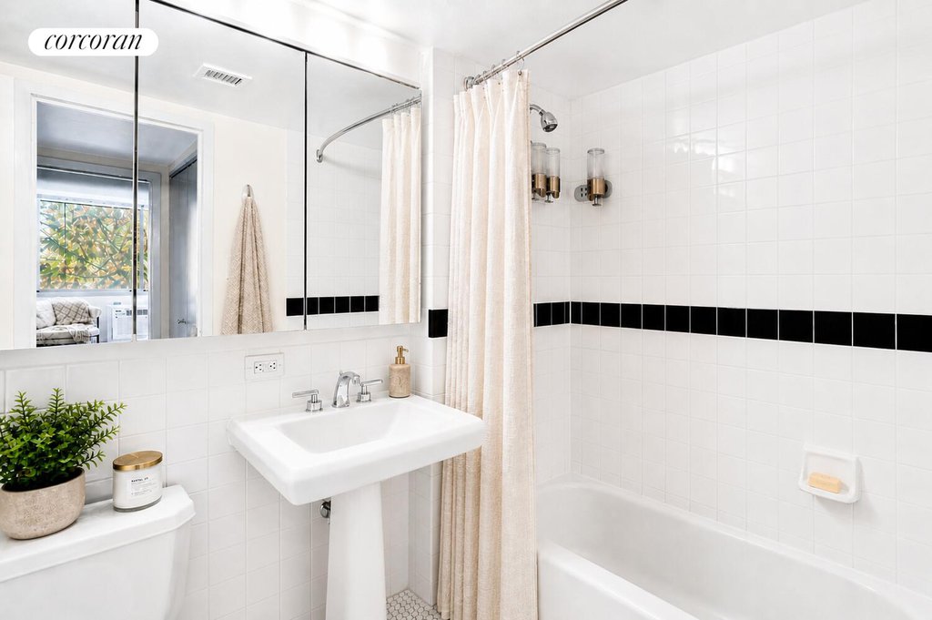 300 West 145th Street, Unit 1K photo 5