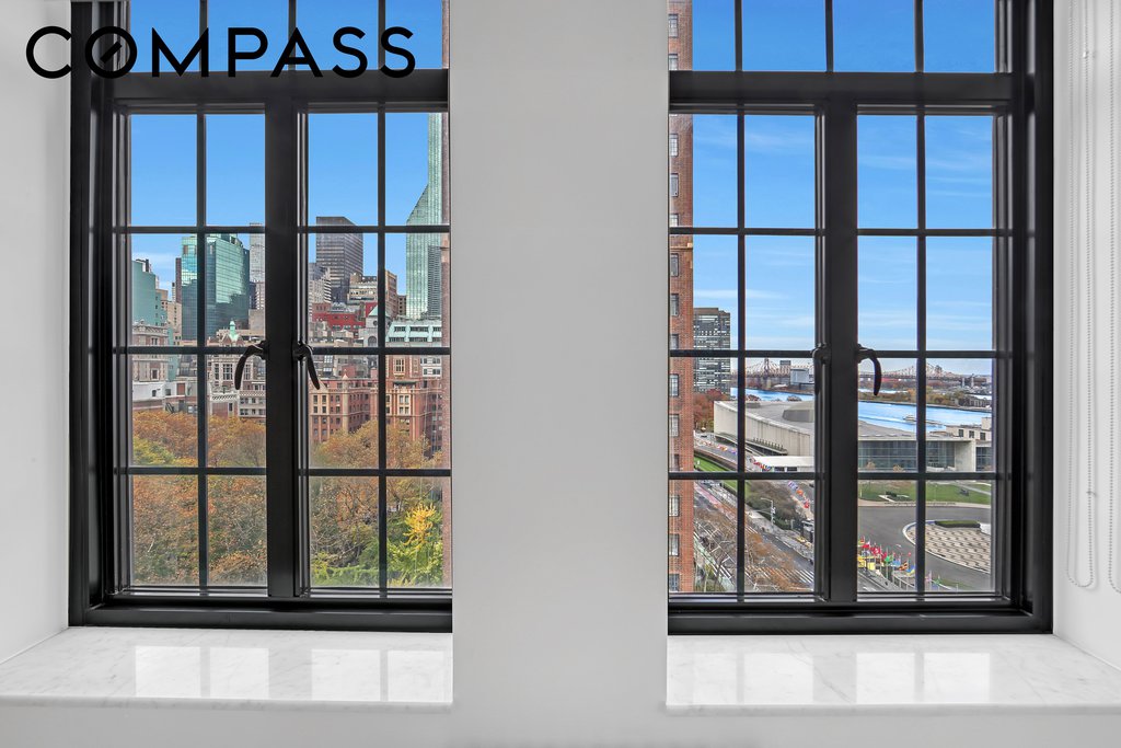 25 Tudor City Place, Unit 1103 photo 4