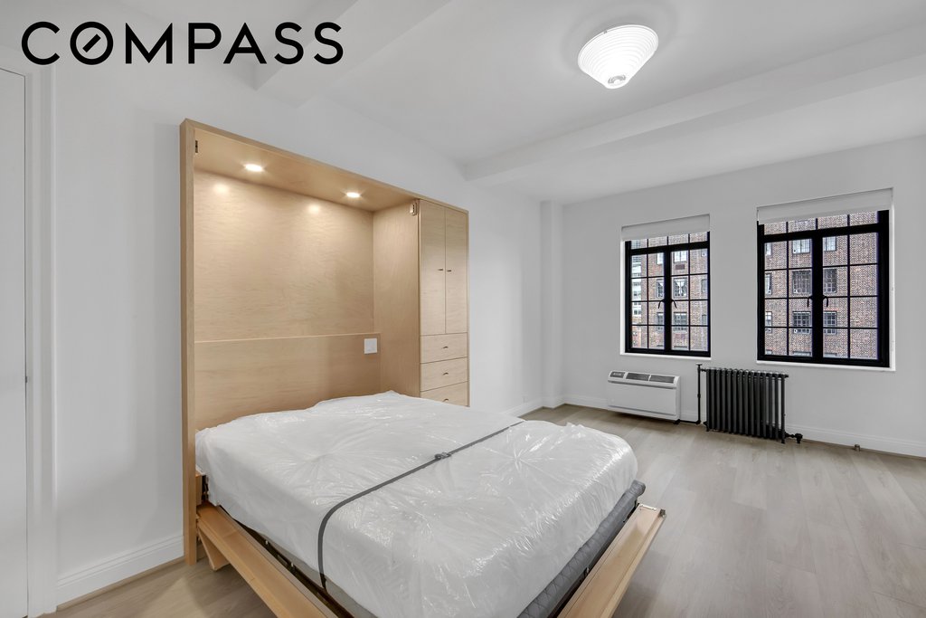 25 Tudor City Place, Unit 1103 photo 8