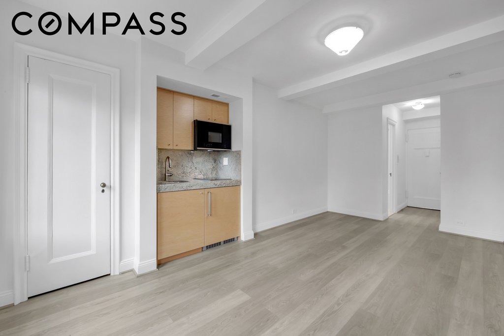 25 Tudor City Place, Unit 1103 photo 11