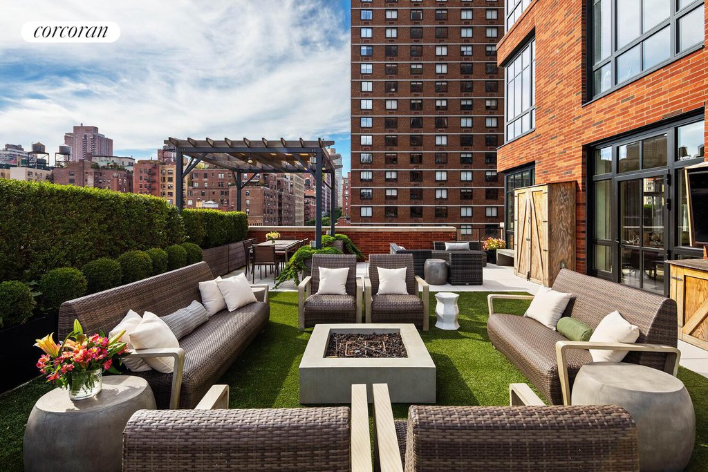 200 East 95th Street, Unit 8A