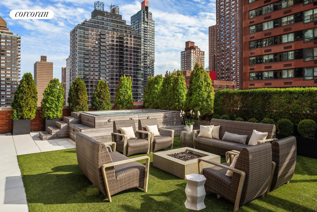 200 East 95th Street, Unit 8A photo 2