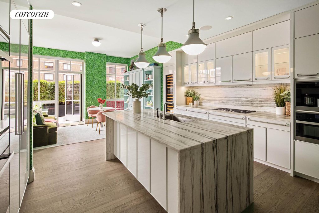 200 East 95th Street, Unit 8A photo 11