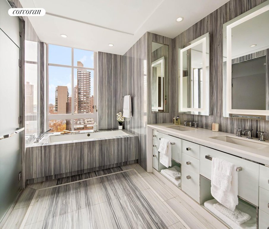 200 East 95th Street, Unit 8A photo 14