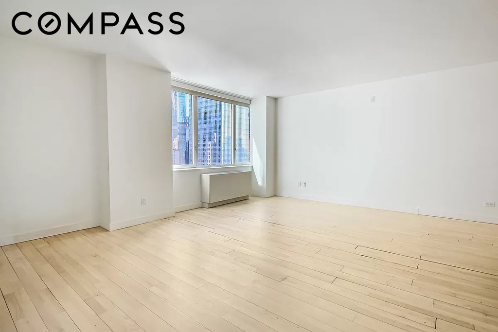 322 West 57th Street, Unit 38Q photo 2