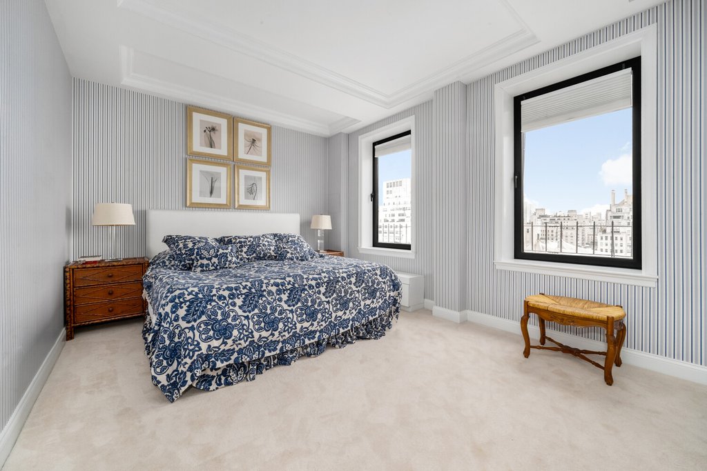 15 East 69th Street, Unit 16A photo 10