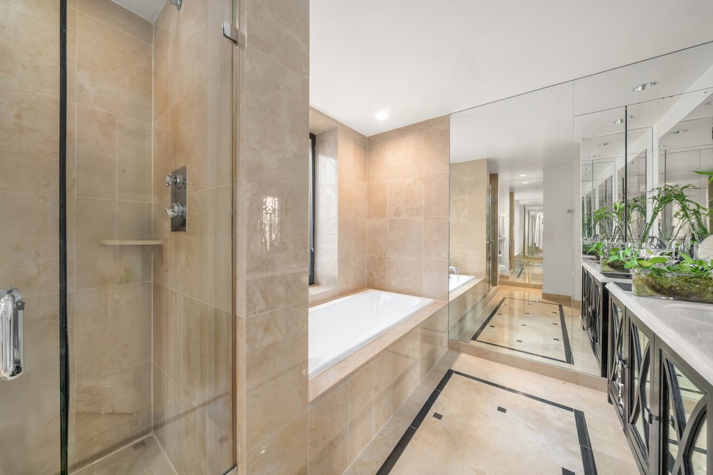 15 East 69th Street, Unit 16A photo 11