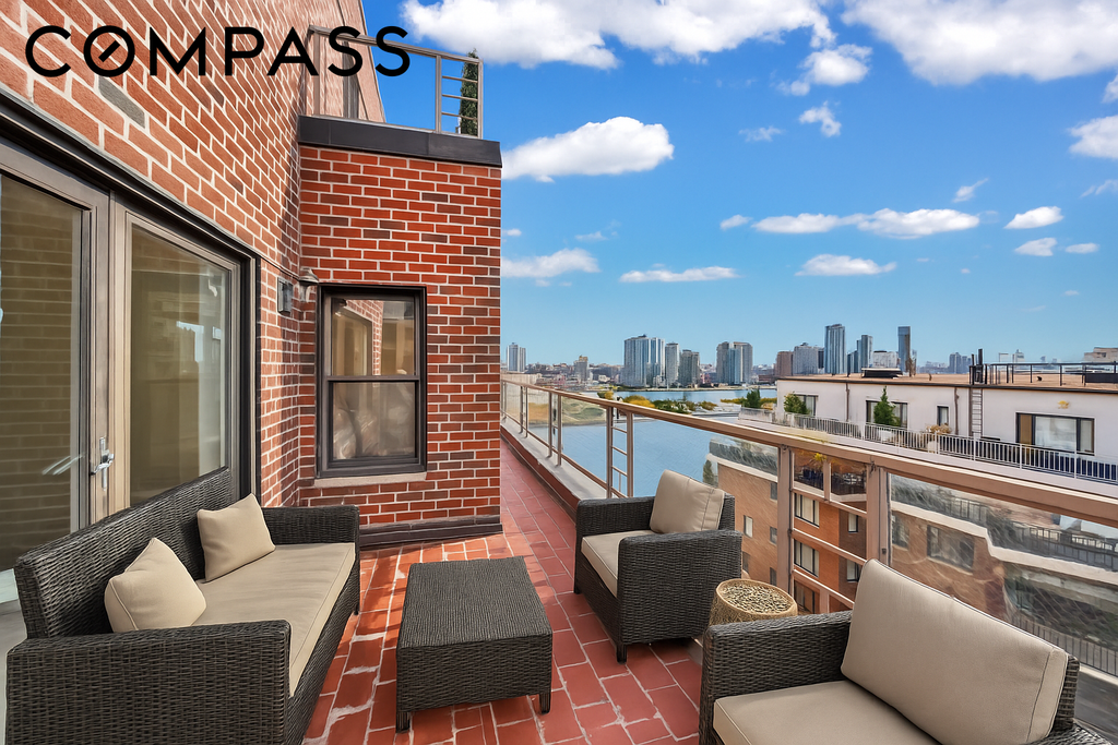 50 Sutton Place South, Unit 21L