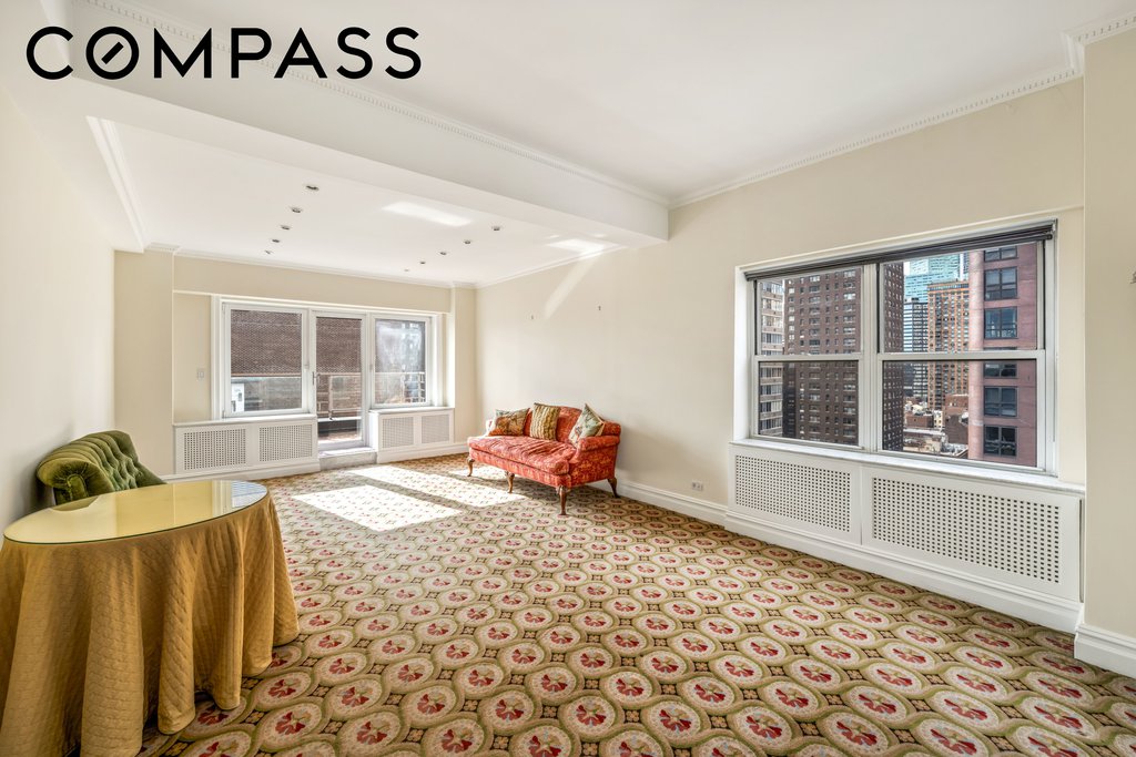 50 Sutton Place South, Unit 21L photo 2
