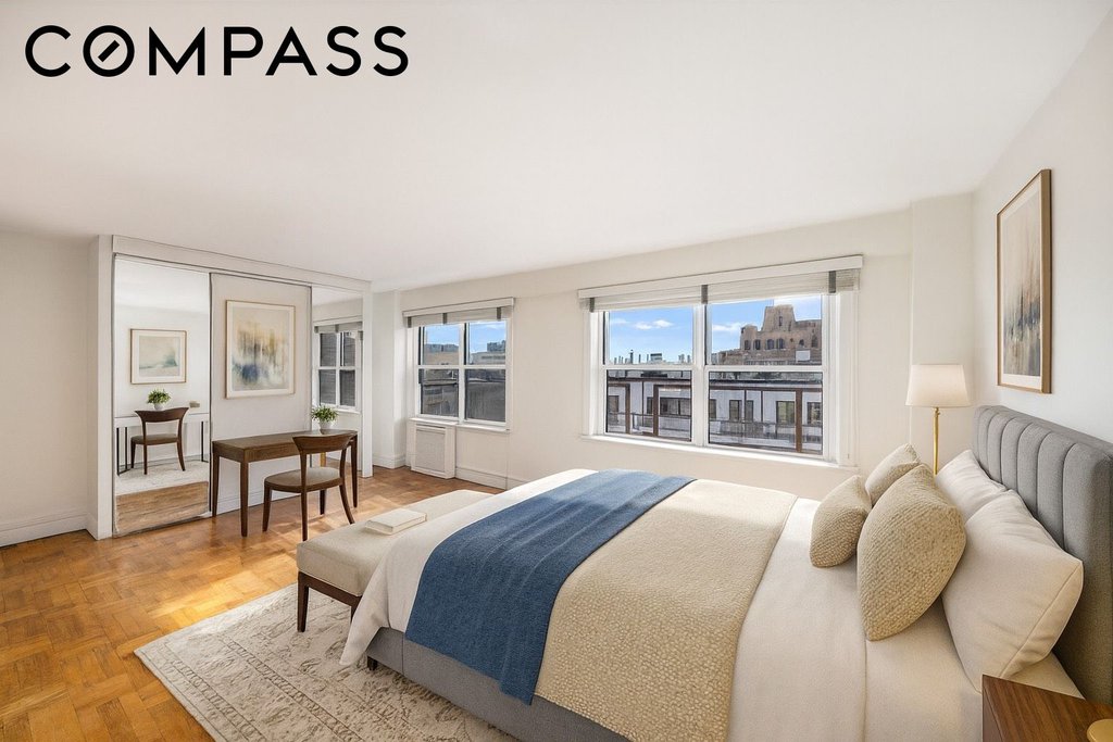 50 Sutton Place South, Unit 21L photo 4