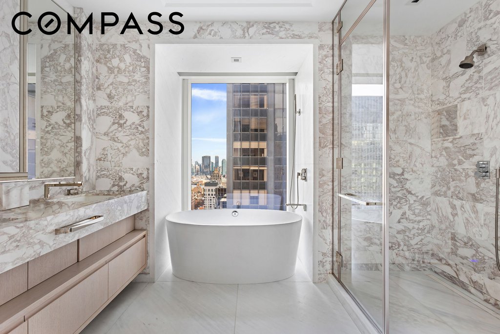 138 East 50th Street, Unit 40B photo 8