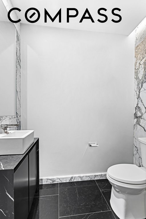 138 East 50th Street, Unit 40B photo 13